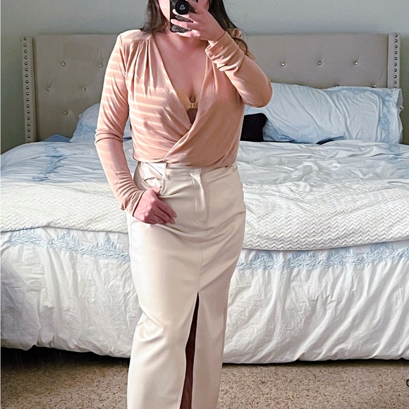 Peach Bodysuit - Picture 1 of 3